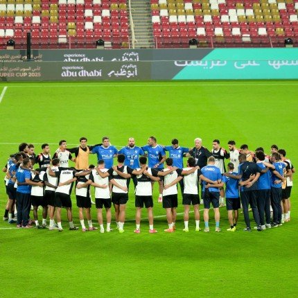 ثلاثي في الهجوم.. تشكيل الزمالك أمام الأهلي بنهائي السوبر المصري ثلاثي في الهجوم.. تشكيل الزمالك أمام الأهلي بنهائي السوبر المصري