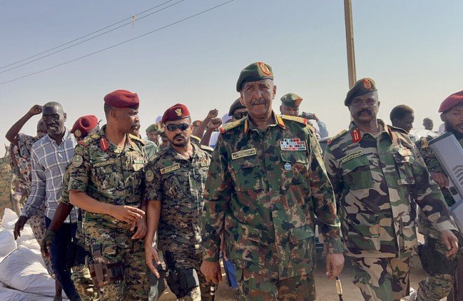 البرهان يناشد ترامب التدخل لإنهاء الحرب في السودان البرهان يناشد ترامب التدخل لإنهاء الحرب في السودان