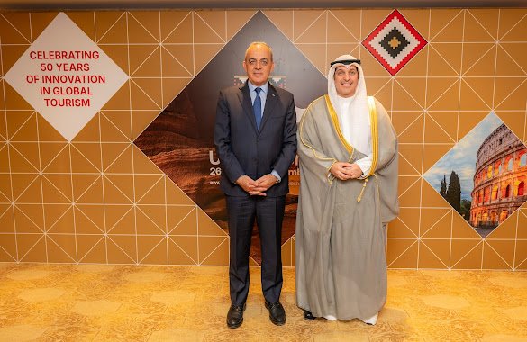 وزير الإعلام والثقافة الكويتي يبحث مع وزير السياحة والآثار الأردني في الرياض تعزيز التعاون السياحي وزير الإعلام والثقافة الكويتي يبحث مع وزير السياحة والآثار الأردني في الرياض تعزيز التعاون السياحي