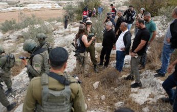 مرصد حقوقي: تصاعد جرائم المستوطنين ضد الفلسطينيين تكريس لضم الضفة الغربية وتهجير سكانها