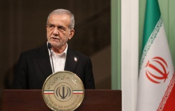 إيران تحذف 4 أصفار من عملتها بمرسوم رئاسي