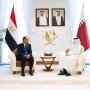 رئيس الوزراء القطري يبحث مع رئيس الوزراء المصري تطورات الأوضاع في قطاع غزة