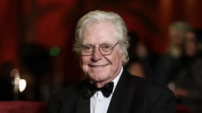 حسين فهمي يفتتح CAIRO'S XR بمهرجان القاهرة السينمائي الدولي حسين فهمي يفتتح CAIRO'S XR بمهرجان القاهرة السينمائي الدولي