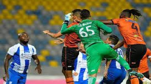 شاهد الأن.. بث مباشر لمباراة نهضة بركان وإتحاد طنجة في الدوري المغربي شاهد الأن.. بث مباشر لمباراة نهضة بركان وإتحاد طنجة في الدوري المغربي