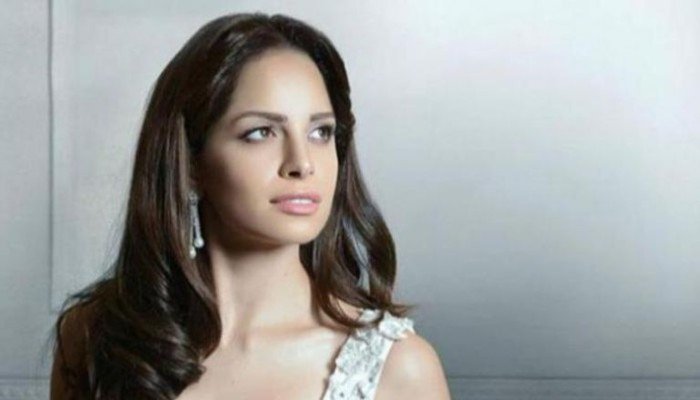 المطربة آمال ماهر تكشف تفاصيل اللحظات الصعبة قبل وفاة والدها.. ماذا قالت؟