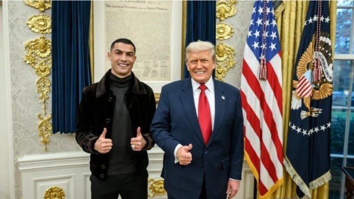 هدية استثنائية لرونالدو في البيت الأبيض تلفت الأنظار