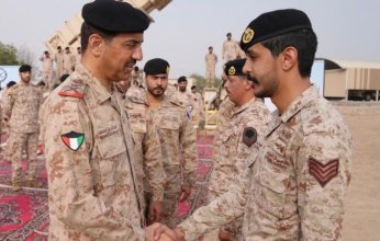 رئيس الأركان العامة للجيش الكويتي يقوم بزيارة إلى سلاح الدفاع الجوي