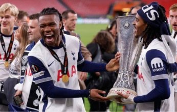 تفاصيل تهديد لاعب توتنهام بسلاح ناري في شوارع لندن