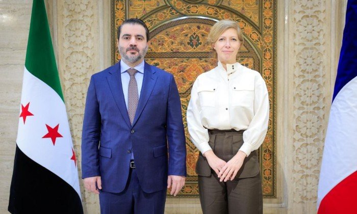 سوريا وفرنسا تبحثان سبل تعزيز العلاقات الثنائية بين البلدين