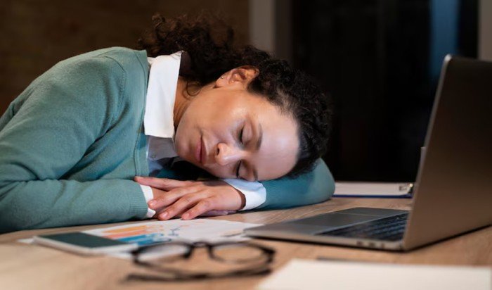 دراسة تحذّر: فرط النوم مجهول السبب يُضعف الصحة الإدراكية والعاطفية