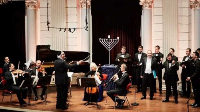 أمستردام تلغي حفل "حانوكا" بعد الجدل حول مشاركة مغنٍ مرتبط بالجيش الإسرائيلي أمستردام تلغي حفل "حانوكا" بعد الجدل حول مشاركة مغنٍ مرتبط بالجيش الإسرائيلي