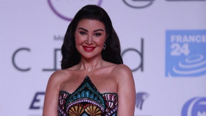 شاهد.. أروى جودة تخطف الأنظار في افتتاح مهرجان القاهرة السينمائي