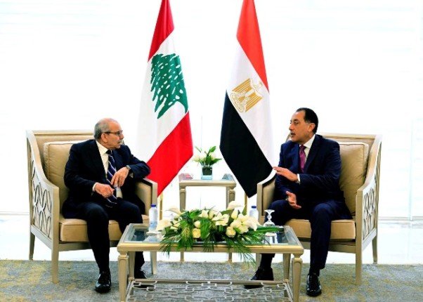 رئيس الوزراء المصري: توجيهات من الرئيس بتقديم جميع صور الدعم الممكنة لحكومة دولة لبنان الشقيقة رئيس الوزراء المصري: توجيهات من الرئيس بتقديم جميع صور الدعم الممكنة لحكومة دولة لبنان الشقيقة
