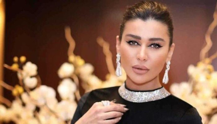 الفنانة نادين الراسي تكشف محاولتها إنهاء حياتها مرتين.. ماذا قالت؟