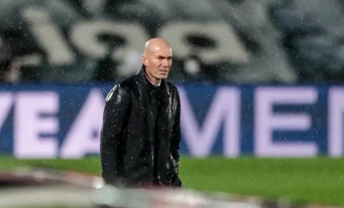حقيقة اقتراب زيدان من العودة إلى ريال مدريد.. تفاصيل حقيقة اقتراب زيدان من العودة إلى ريال مدريد.. تفاصيل