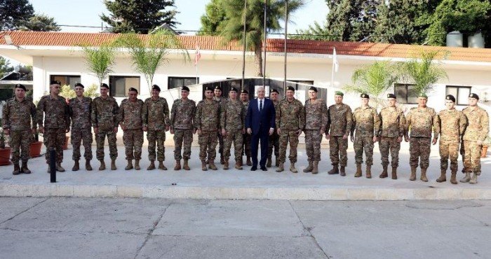 الرئيس اللبناني: الجيش "ثابت في الدفاع عن السيادة والاستقلال"