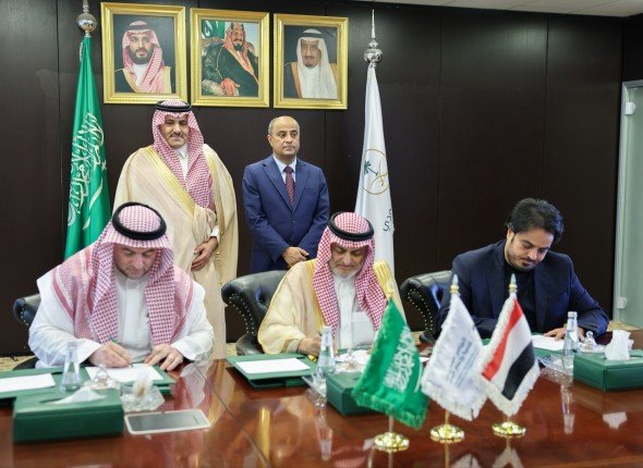 اليمن والسعودية توقعان مذكرة تفاهم لتنفيذ مشاريع طاقة بقدرة 300 ميغاواط