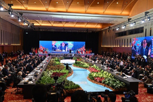 "آسيان" تدعو المجتمع الدولي الى استخدام نفوذه لإنهاء المأساة الإنسانية في فلسطين