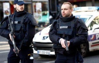 فرنسا.. إطلاق نار على رجل مسلح بسكين في محطة قطارات "مونبارناس"