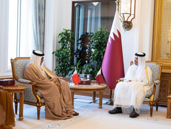 رئيس الوزراء القطري يبحث مع وزير الخارجية البحريني الموضوعات ذات الاهتمام المشترك