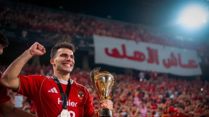 الأهلي يطالب اتحاد الكرة بردع المتجاوزين في حق «زيزو»