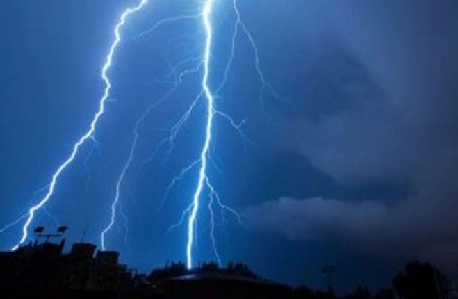 الأرصاد الجوية بمصر تحذر من أمطار رعدية ورياح ترابية على هذه المناطق خلال ساعات الأرصاد الجوية بمصر تحذر من أمطار رعدية ورياح ترابية على هذه المناطق خلال ساعات