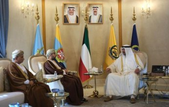 وزير الدفاع الكويتي يبحث مع السفير العماني موضوعات مشتركة