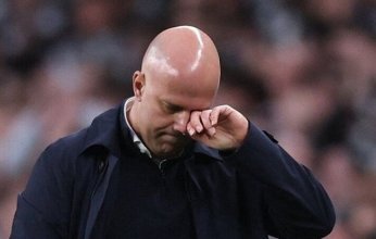 أول المرشحين لخلافة سلوت في ليفربول