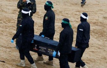 استلام جثمان محتجز إسرائيلي في غزة