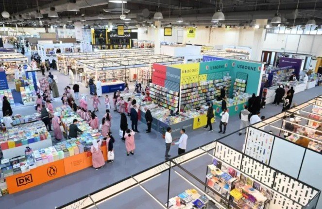 معرض الكويت الدولي للكتاب يسلط الضوء على "أدب الطفل العماني"