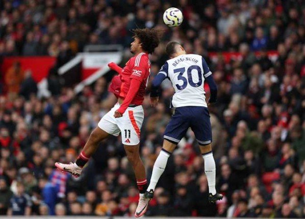 شاهد قمة مثيرة.. بث مباشر لمباراة توتنهام ومانشستر يونايتد في الدوري الإنجليزي شاهد قمة مثيرة.. بث مباشر لمباراة توتنهام ومانشستر يونايتد في الدوري الإنجليزي