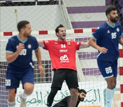 «رجال يد الأهلي» يتوج بكأس السوبر