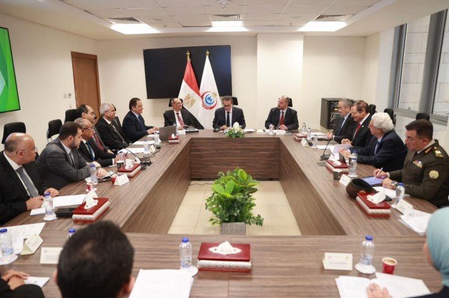 مصر.. الدكتور خالد عبد الغفار يشهد الاجتماع الأول للجنة العليا للمسؤولية الطبية وسلامة المريض مصر.. الدكتور خالد عبد الغفار يشهد الاجتماع الأول للجنة العليا للمسؤولية الطبية وسلامة المريض