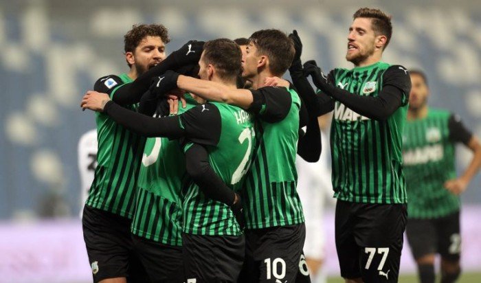 مواجهة قوية.. بث مباشر لمباراة ساسولو ضد جنوى في الدوري الإيطالي