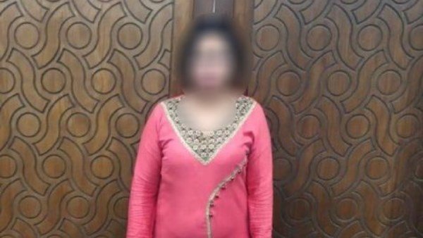 ضبط صانعة محتوى لاتهامها بالرقص بملابس خادشة للحياء في الإسكندرية