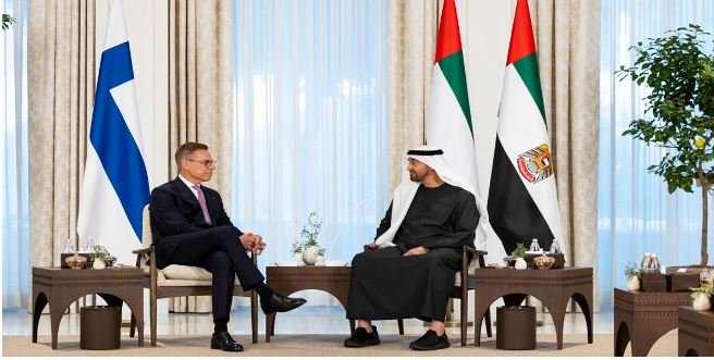 الإمارات وفنلندا تبحثان سبل تعزيز علاقات التعاون بين البلدين