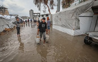 الأمطار الغزيرة تفاقم معاناة النازحين في قطاع غزة