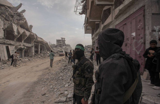 القسام تعلن العثور على جثة أسير إسرائيلي شرق الشجاعية وترتيبات لتسليمها للاحتلال القسام تعلن العثور على جثة أسير إسرائيلي شرق الشجاعية وترتيبات لتسليمها للاحتلال