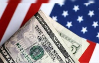 العجز التجاري الأمريكي يتقلص أكثر من المتوقع في أغسطس الماضي