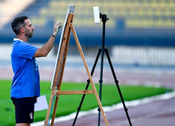 رسميًا.. الزمالك يعلن توجيه الشكر لمدربه البلجيكي فيريرا رسميًا.. الزمالك يعلن توجيه الشكر لمدربه البلجيكي فيريرا