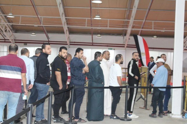 إقبال متزايد للجالية المصرية في الكويت على صناديق الاقتراع في اليوم الثاني من انتخابات مجلس النواب 2025