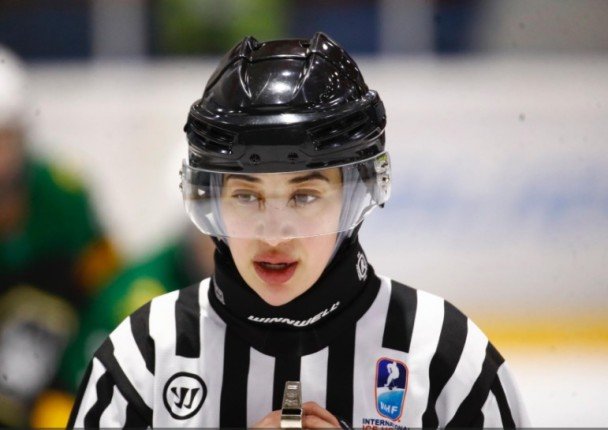 الكويتية شوق الهندال حكما لإدارة مباريات كأس العالم للناشئات الكويتية شوق الهندال حكما لإدارة مباريات كأس العالم للناشئات