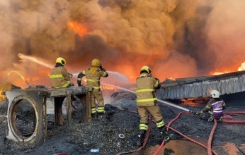 الكويت.. السيطرة على حريق اندلع في مصنع بمنطقة أمغرة دون إصابات