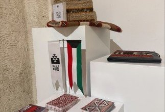 أعمال (السدو الكويتية).. مشاهد نابضة بتفاصيل التراث الأصيل في (ليالي المحرق)