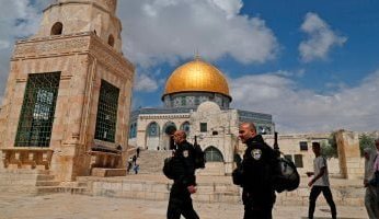 عشرات المستوطنين يقتحمون المسجد الأقصى المبارك