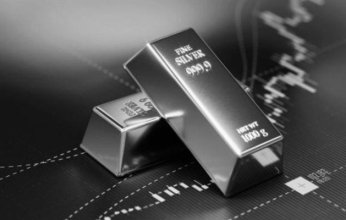الفضة عند أعلى مستوياتها القياسية في 2025.. ماذا يحدث في الأسواق؟