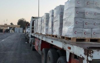 قافلة المساعدات الـ101 تدخل إلى الفلسطينيين فى قطاع غزة