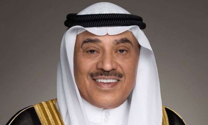 ولي العهد الكويتي يهنئ رئيس نادي الكويت بمناسبة الفوز بكأس الأمير لكرة القدم ولي العهد الكويتي يهنئ رئيس نادي الكويت بمناسبة الفوز بكأس الأمير لكرة القدم