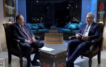 رئيس اليمن الأسبق يكشف تفاصيل تنحي أول رئيس لليمن بعد الاستقلال