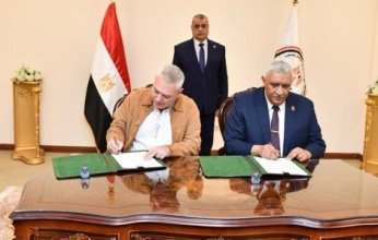 مصر: وزير الإنتاج الحربي يشهد مراسم توقيع عقد للتعاون المشترك في مجال التصنيع العسكري